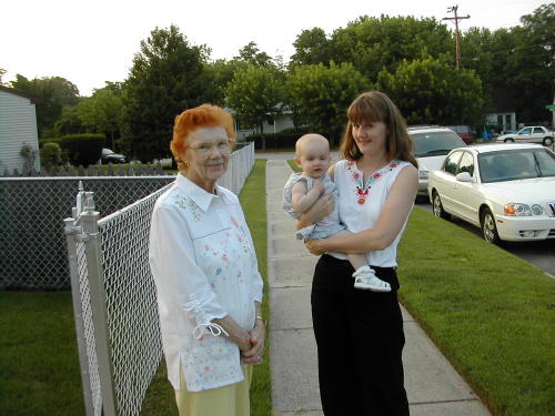 Bailey with<br>Mom & Great Grandmother